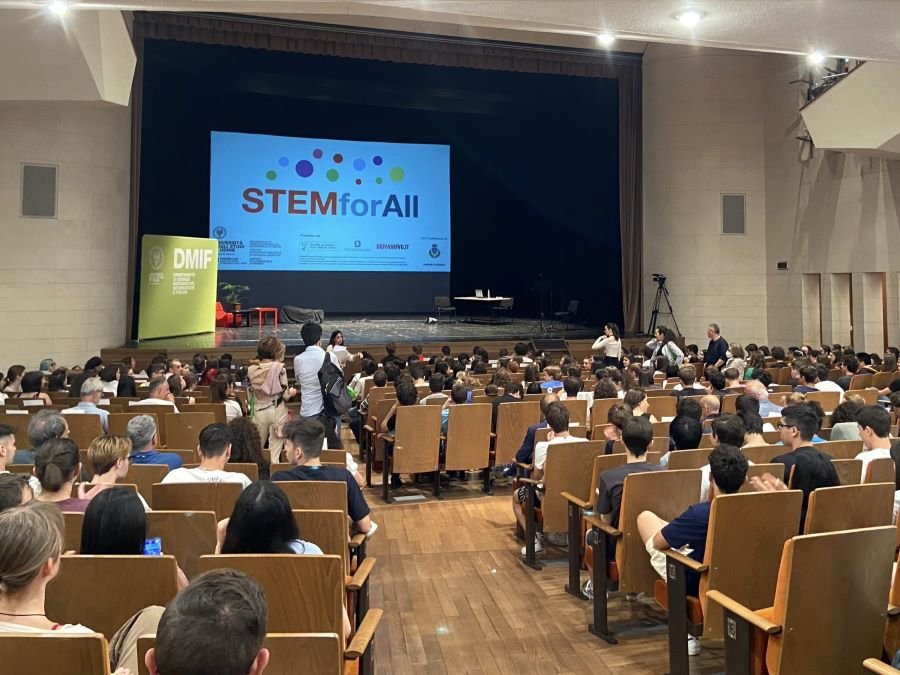 Progetto STEMforAll: al teatro Verdi di Gorizia con le scuole